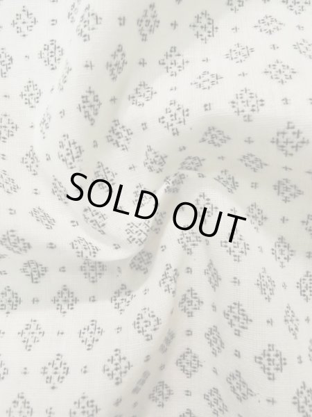画像9: K0414W  単衣 女性用着物  麻   白, 幾何学模様 【中古】 【USED】 【リサイクル】 ★★★☆☆ (9)