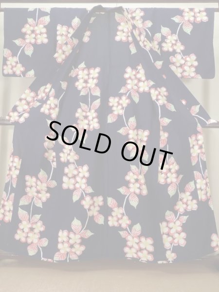 画像2: K0421C  注染浴衣 女性用着物  綿   藍, 花 【中古】 【USED】 【リサイクル】 ★☆☆☆☆ (2)