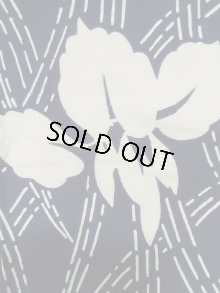 画像6: K0421G  浴衣（日本製） 女性用着物  綿   藍, あやめ 【中古】 【USED】 【リサイクル】 ★★☆☆☆ (6)