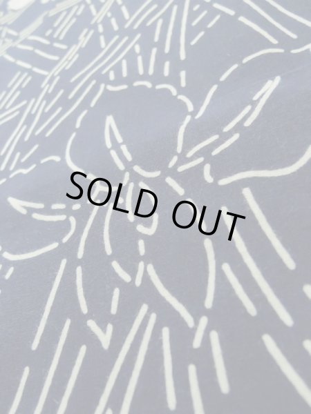 画像10: K0421G  浴衣（日本製） 女性用着物  綿   藍, あやめ 【中古】 【USED】 【リサイクル】 ★★☆☆☆ (10)