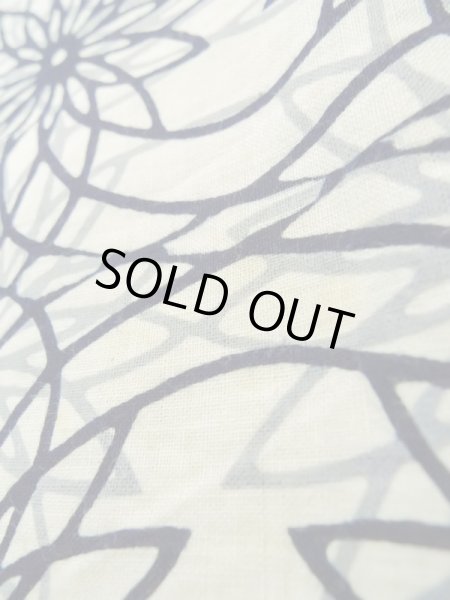 画像9: K0421N  浴衣(日本製) 女性用着物  綿麻   藍, 花 【中古】 【USED】 【リサイクル】 ★★☆☆☆ (9)