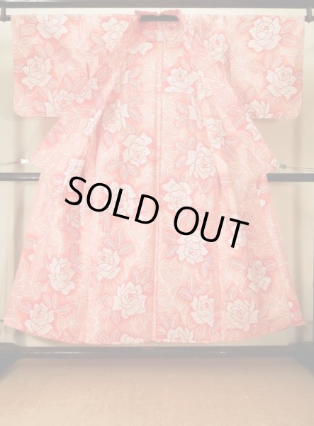 画像2: K0426B  浴衣(日本製) 女性用着物 1960〜1970年代 綿 淡い  オレンジ, バラ 【中古】 【USED】 【リサイクル】 ★★★☆☆ (2)