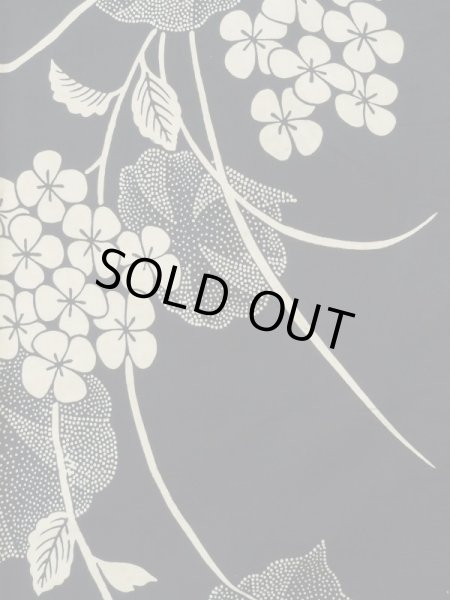 画像4: K0426N  浴衣（日本製） 女性用着物 紫陽花、1960〜1970年代 綿   藍,  【中古】 【USED】 【リサイクル】 ★★☆☆☆ (4)