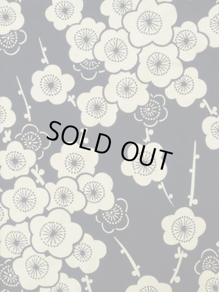 画像3: K0426O  浴衣（日本製） 女性用着物 1960〜1970年代 綿   藍, 梅 【中古】 【USED】 【リサイクル】 ★★★☆☆ (3)