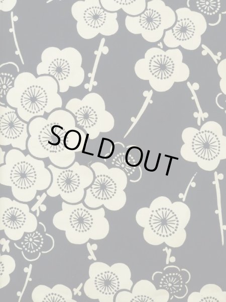 画像5: K0426O  浴衣（日本製） 女性用着物 1960〜1970年代 綿   藍, 梅 【中古】 【USED】 【リサイクル】 ★★★☆☆ (5)