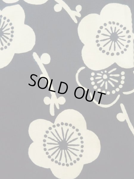 画像7: K0426O  浴衣（日本製） 女性用着物 1960〜1970年代 綿   藍, 梅 【中古】 【USED】 【リサイクル】 ★★★☆☆ (7)