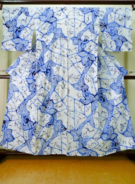 画像1: K0526C 女性用 浴衣（日本製）  有松絞り  綿 淡い藍,  葉 【中古】【USED】【リサイクル】 ★★☆☆☆【K0526C】 (1)