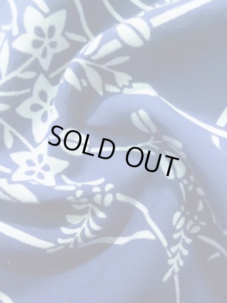 画像12: K0526K  浴衣（日本製） 女性用着物 1980-1990年代 綿   水色, 萩 【中古】 【USED】 【リサイクル】 ★★☆☆☆ (12)