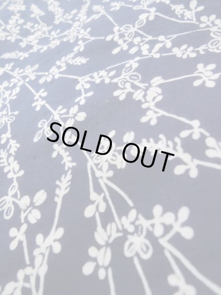 画像8: K0526L  浴衣（日本製） 女性用着物 1970-1980年代 綿   グレー（灰色）, 花 【中古】 【USED】 【リサイクル】 ★★★☆☆ (8)