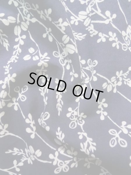 画像12: K0526L  浴衣（日本製） 女性用着物 1970-1980年代 綿   グレー（灰色）, 花 【中古】 【USED】 【リサイクル】 ★★★☆☆ (12)