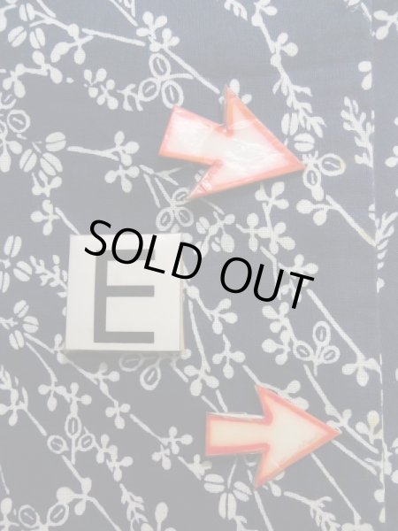 画像18: K0526L  浴衣（日本製） 女性用着物 1970-1980年代 綿   グレー（灰色）, 花 【中古】 【USED】 【リサイクル】 ★★★☆☆ (18)