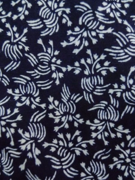 画像7: K0526Q  浴衣(日本製) 女性用着物 1970-1980年代 綿   藍, 花 【中古】 【USED】 【リサイクル】 ★★★☆☆ (7)