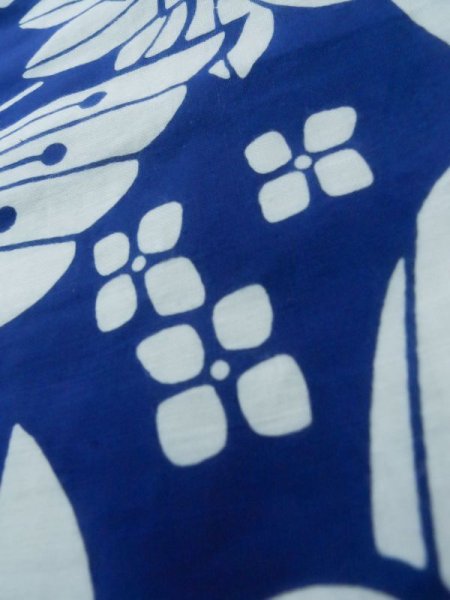 画像9: K0526X  浴衣(日本製) 女性用着物 1980-1990年代 綿   青, 花 【中古】 【USED】 【リサイクル】 ★★☆☆☆ (9)