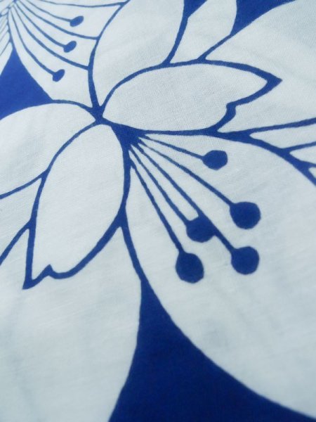 画像10: K0526X  浴衣(日本製) 女性用着物 1980-1990年代 綿   青, 花 【中古】 【USED】 【リサイクル】 ★★☆☆☆ (10)