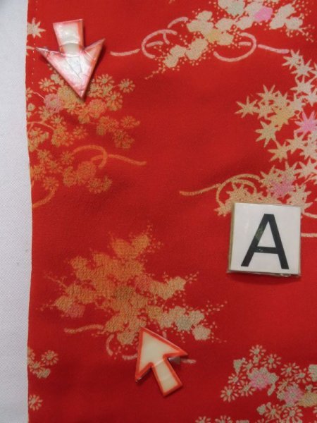 画像15: K0603D  襦袢 女性用着物 子供用 シルク(正絹)   赤, 花 【中古】 【USED】 【リサイクル】 ★★☆☆☆ (15)