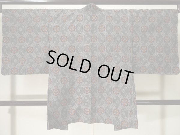 画像2: K0609H  羽織 女性用着物  シルク(正絹) ヘザー(杢)  グレー(灰色), 花 【中古】 【USED】 【リサイクル】 ★★★☆☆ (2)