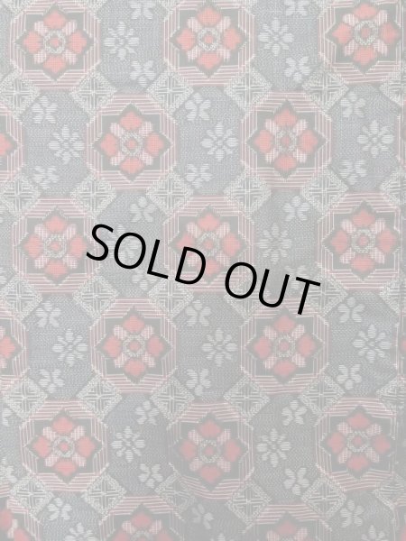 画像4: K0609H  羽織 女性用着物  シルク(正絹) ヘザー(杢)  グレー(灰色), 花 【中古】 【USED】 【リサイクル】 ★★★☆☆ (4)