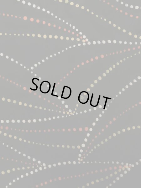 画像4: K0609M  羽織 女性用着物  シルク(正絹)   黒, 抽象的模様 【中古】 【USED】 【リサイクル】 ★★☆☆☆ (4)