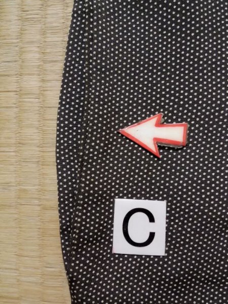 画像14: K0616C  羽織 女性用着物  シルク（正絹） ヘザー（杢）  黒, 小さな点々 【中古】 【USED】 【リサイクル】 ★★☆☆☆ (14)