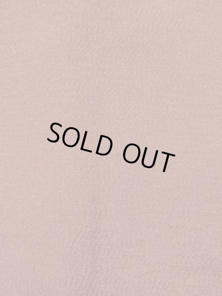 画像10: K0616G  羽織 女性用着物 裏地に孔雀柄 シルク(正絹) 淡い  オレンジ, 抽象的模様 【中古】 【USED】 【リサイクル】 ★★★★☆ (10)