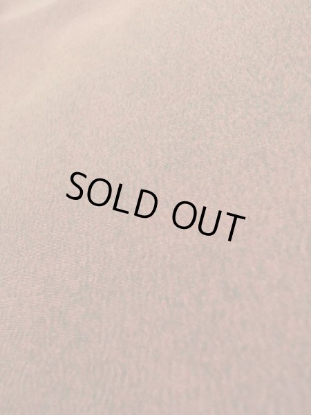 画像11: K0616G  羽織 女性用着物 裏地に孔雀柄 シルク(正絹) 淡い  オレンジ, 抽象的模様 【中古】 【USED】 【リサイクル】 ★★★★☆ (11)