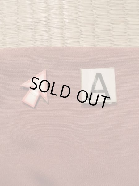 画像17: K0616G  羽織 女性用着物 裏地に孔雀柄 シルク(正絹) 淡い  オレンジ, 抽象的模様 【中古】 【USED】 【リサイクル】 ★★★★☆ (17)