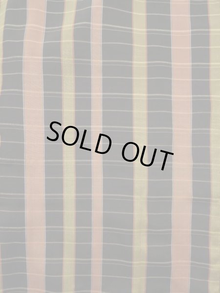 画像3: K0616K  羽織 女性用着物  シルク(正絹)   黒, チェック柄 【中古】 【USED】 【リサイクル】 ★☆☆☆☆ (3)