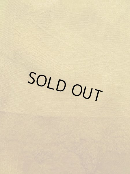 画像7: K0616R  羽織 女性用着物 桐、桔梗、流水、えがすみ、御所車の地紋 シルク(正絹)   山吹,  【中古】 【USED】 【リサイクル】 ★★☆☆☆ (7)