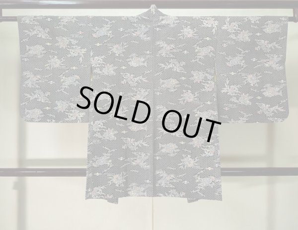 画像2: K0623P Mint  羽織 女性用着物  シルク(正絹)   黒, 花 【中古】 【USED】 【リサイクル】 ★★★★☆ (2)