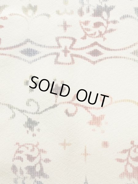 画像7: K0707H  羽織 女性用着物  シルク（正絹）   オフ　ホワイト, 唐草 【中古】 【USED】 【リサイクル】 ★★☆☆☆ (7)