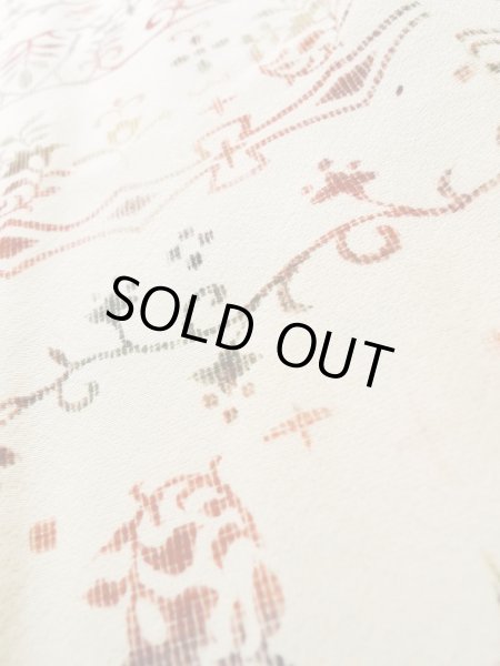 画像10: K0707H  羽織 女性用着物  シルク（正絹）   オフ　ホワイト, 唐草 【中古】 【USED】 【リサイクル】 ★★☆☆☆ (10)