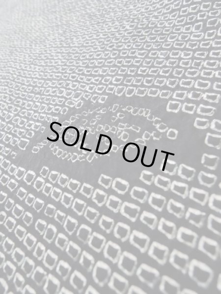 画像9: K0707N  羽織 女性用着物  シルク(正絹) ヘザー(杢)  黒, 葉 【中古】 【USED】 【リサイクル】 ★★★☆☆ (9)