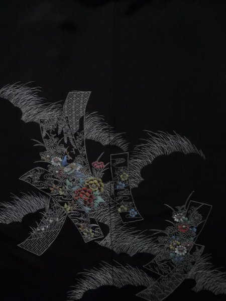 画像3: K0712B Mint  羽織 女性用着物 短冊 シルク(正絹)   黒, ぼたん 【中古】 【USED】 【リサイクル】 ★★★★☆ (3)