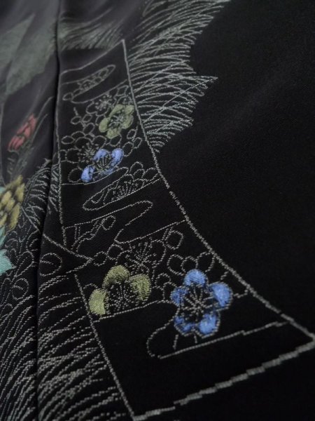 画像7: K0712B Mint  羽織 女性用着物 短冊 シルク(正絹)   黒, ぼたん 【中古】 【USED】 【リサイクル】 ★★★★☆ (7)