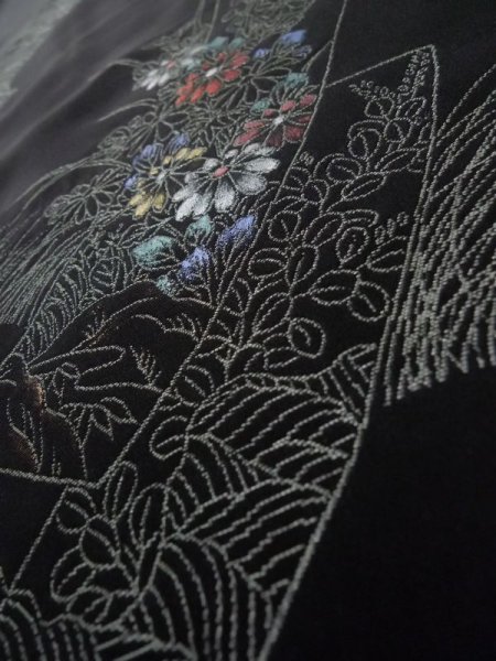 画像8: K0712B Mint  羽織 女性用着物 短冊 シルク(正絹)   黒, ぼたん 【中古】 【USED】 【リサイクル】 ★★★★☆ (8)