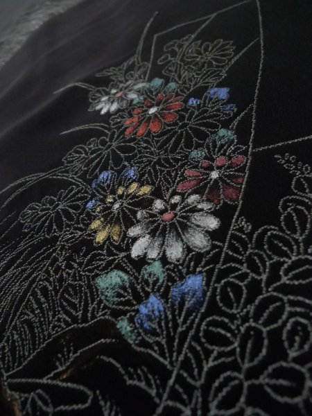 画像9: K0712B Mint  羽織 女性用着物 短冊 シルク(正絹)   黒, ぼたん 【中古】 【USED】 【リサイクル】 ★★★★☆ (9)