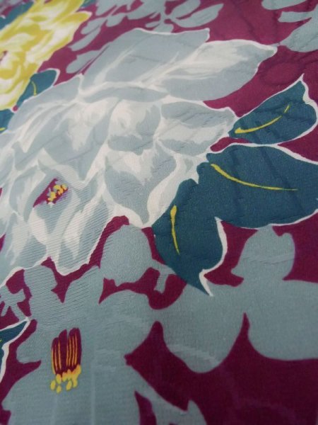 画像9: K0712K  羽織 女性用着物  シルク(正絹)   紫, ぼたん 【中古】 【USED】 【リサイクル】 ★★★☆☆ (9)