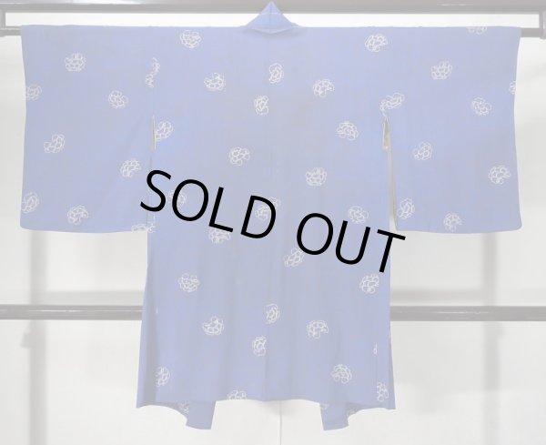 画像2: K0712L  羽織 女性用着物  シルク(正絹)   青, 花 【中古】 【USED】 【リサイクル】 ★★☆☆☆ (2)