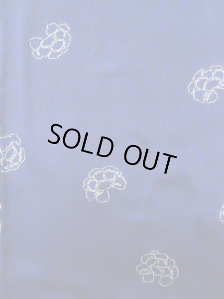 画像4: K0712L  羽織 女性用着物  シルク(正絹)   青, 花 【中古】 【USED】 【リサイクル】 ★★☆☆☆ (4)