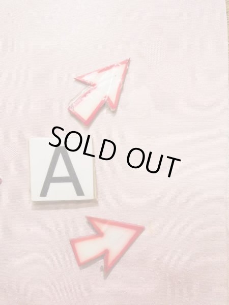 画像15: K0714U  道行 女性用着物  シルク（正絹） 淡い 薄い ピンク, 抽象的模様 【中古】 【USED】 【リサイクル】 ★★☆☆☆ (15)