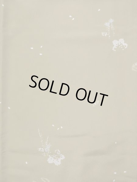 画像3: K0728K  小紋 女性用着物  化繊 淡い  ブラウン（茶色）, 花 【中古】 【USED】 【リサイクル】 ★★☆☆☆ (3)