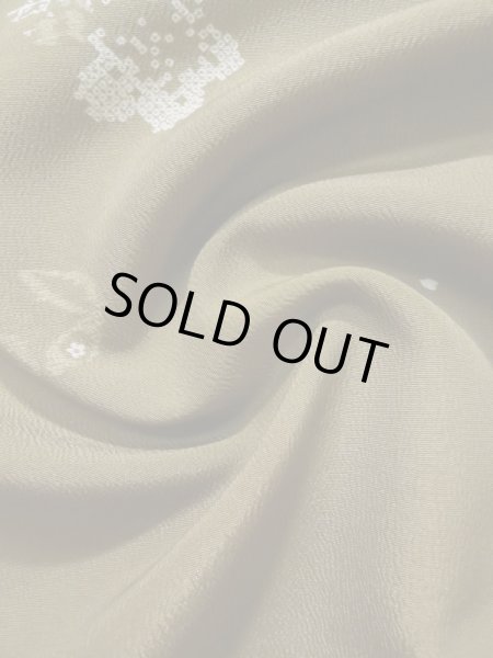 画像11: K0728K  小紋 女性用着物  化繊 淡い  ブラウン（茶色）, 花 【中古】 【USED】 【リサイクル】 ★★☆☆☆ (11)