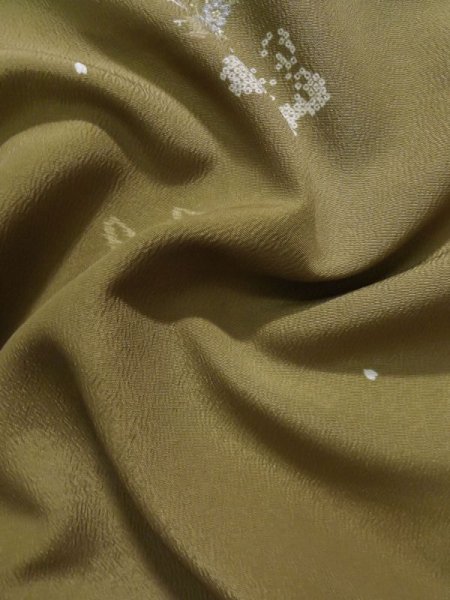 画像12: K0728K  小紋 女性用着物  化繊 淡い  ブラウン(茶色), 花 【中古】 【USED】 【リサイクル】 ★★☆☆☆ (12)