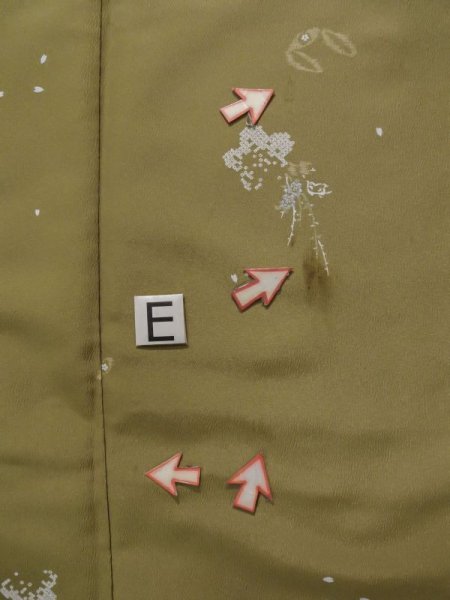 画像18: K0728K  小紋 女性用着物  化繊 淡い  ブラウン(茶色), 花 【中古】 【USED】 【リサイクル】 ★★☆☆☆ (18)