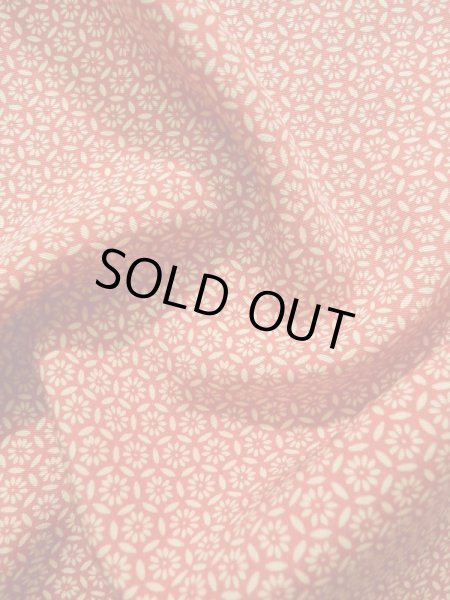 画像12: K0728P  小紋 女性用着物  シルク(正絹)   赤, 青海波 【中古】 【USED】 【リサイクル】 ★★★☆☆ (12)