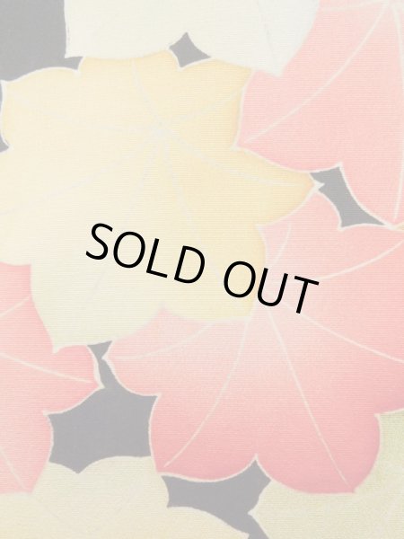 画像5: K0804N  小紋 女性用着物  シルク(正絹)   黒, もみじ 【中古】 【USED】 【リサイクル】 ★★☆☆☆ (5)