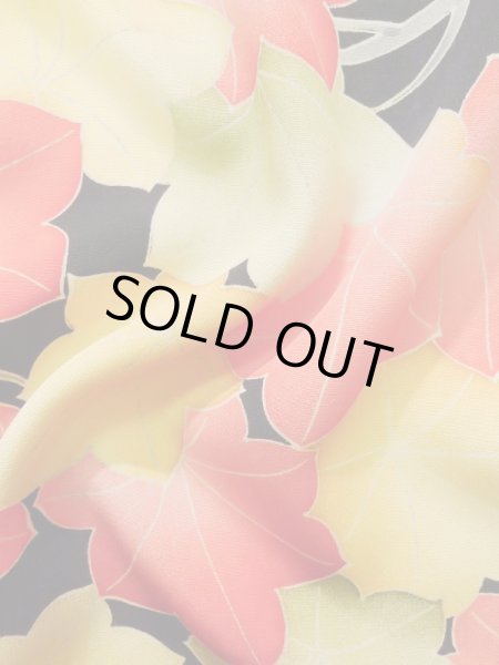 画像12: K0804N  小紋 女性用着物  シルク(正絹)   黒, もみじ 【中古】 【USED】 【リサイクル】 ★★☆☆☆ (12)