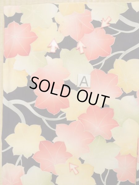 画像14: K0804N  小紋 女性用着物  シルク(正絹)   黒, もみじ 【中古】 【USED】 【リサイクル】 ★★☆☆☆ (14)