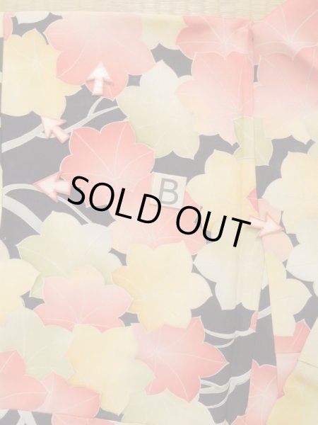 画像15: K0804N  小紋 女性用着物  シルク(正絹)   黒, もみじ 【中古】 【USED】 【リサイクル】 ★★☆☆☆ (15)