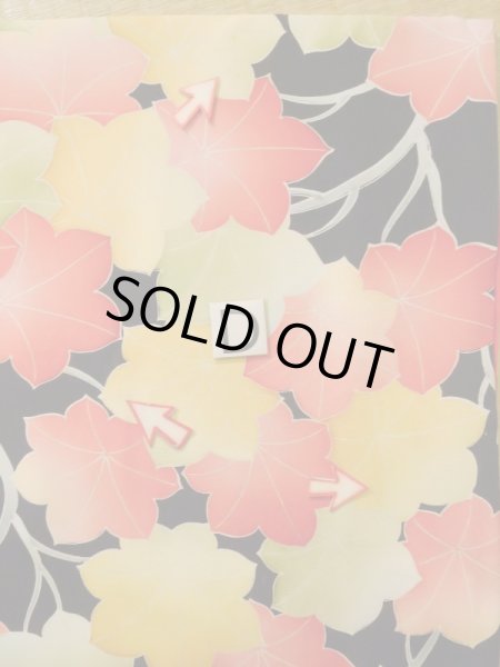 画像17: K0804N  小紋 女性用着物  シルク(正絹)   黒, もみじ 【中古】 【USED】 【リサイクル】 ★★☆☆☆ (17)